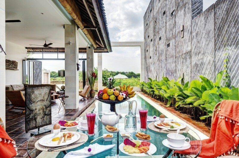 Abaca Villas Pool Side Dining, Petitenget | 5 Bedroom Villas Bali