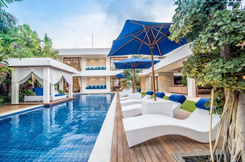 Freedom Villa Reclining Sun Loungers, Petitenget | 5 Bedroom Villas Bali
