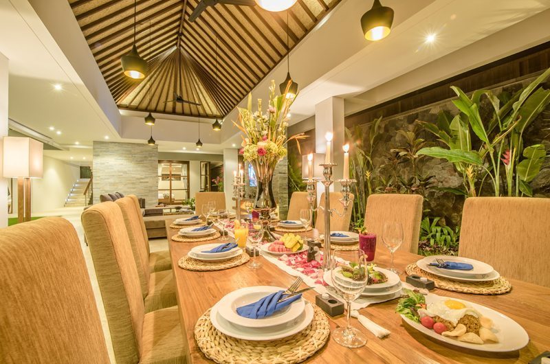 Freedom Villa Dining Table with Crockery, Petitenget | 5 Bedroom Villas Bali