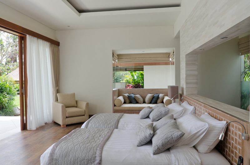Kemala Villa Twin Bedroom with Sofa, Canggu | 5 Bedroom Villas Bali