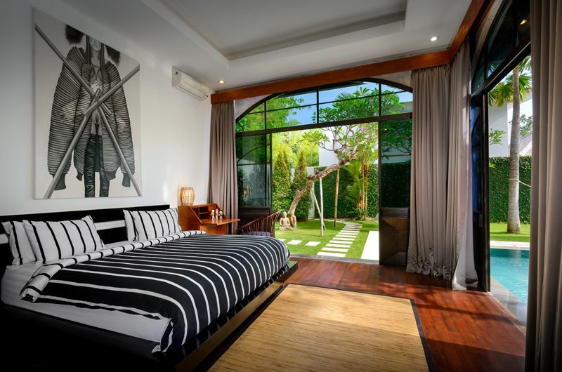 Niconico Mansion Bedroom with Pool View, Petitenget | 5 Bedroom Villas Bali