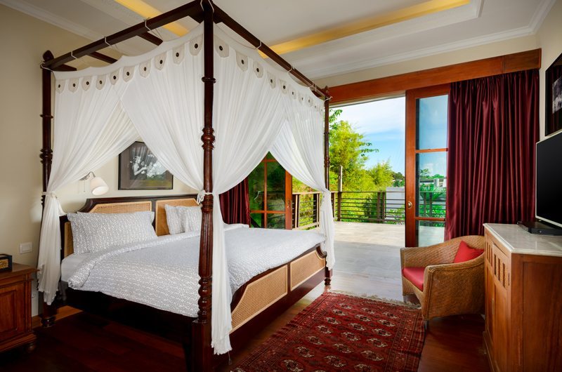 Niconico Mansion Bedroom and Balcony, Petitenget | 5 Bedroom Villas Bali