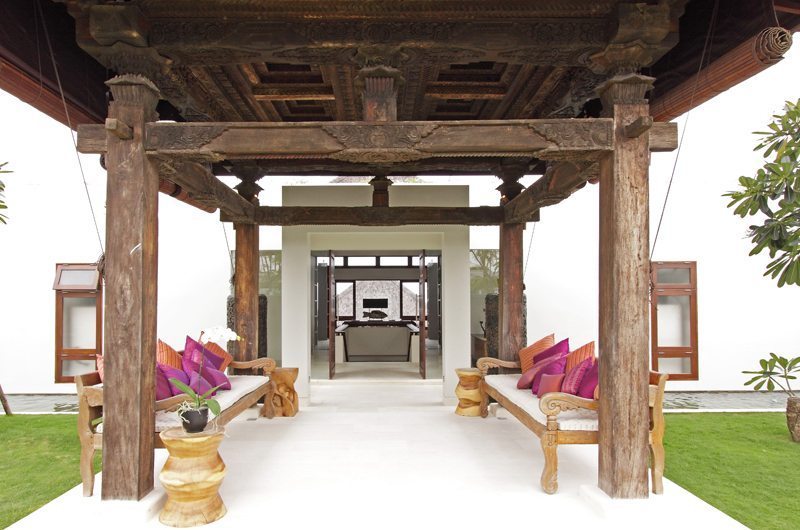 Sinaran Surga Outdoor Seating Area, Uluwatu | 5 Bedroom Villas Bali