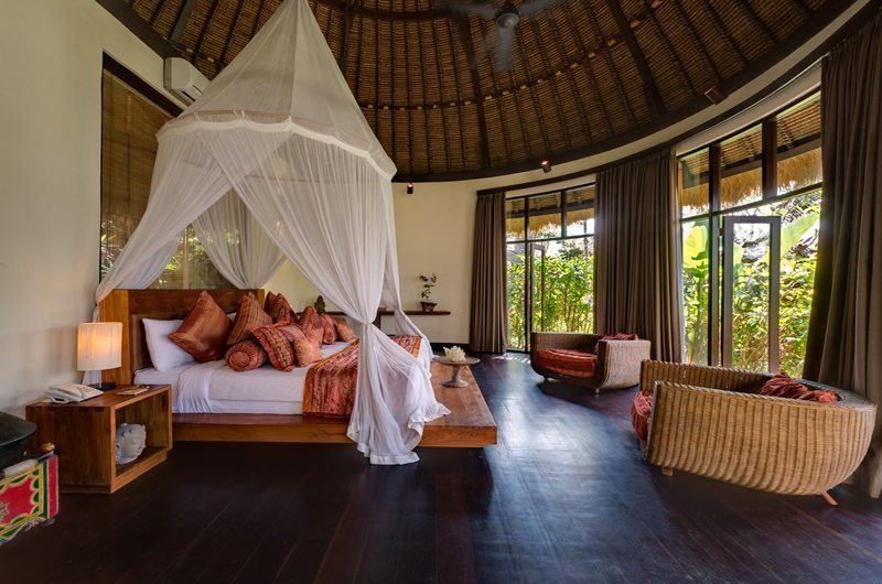 Taman Ahimsa Spacious Bedroom with Wooden Floor, Seseh | 5 Bedroom Villas Bali