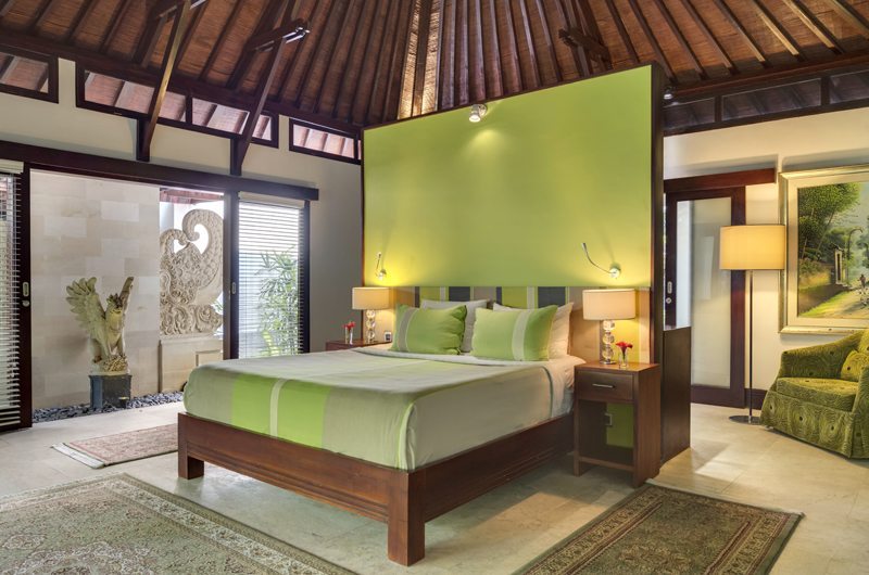 Uma Wana Prasta Bedroom with Table Lamps, Canggu | 5 Bedroom Villas Bali