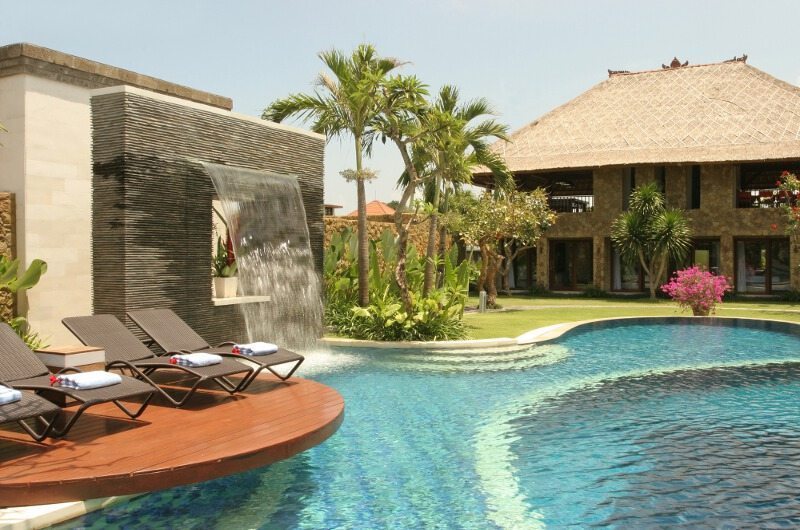 Villa Asta Pool Side, Batubelig | 5 Bedroom Villas Bali