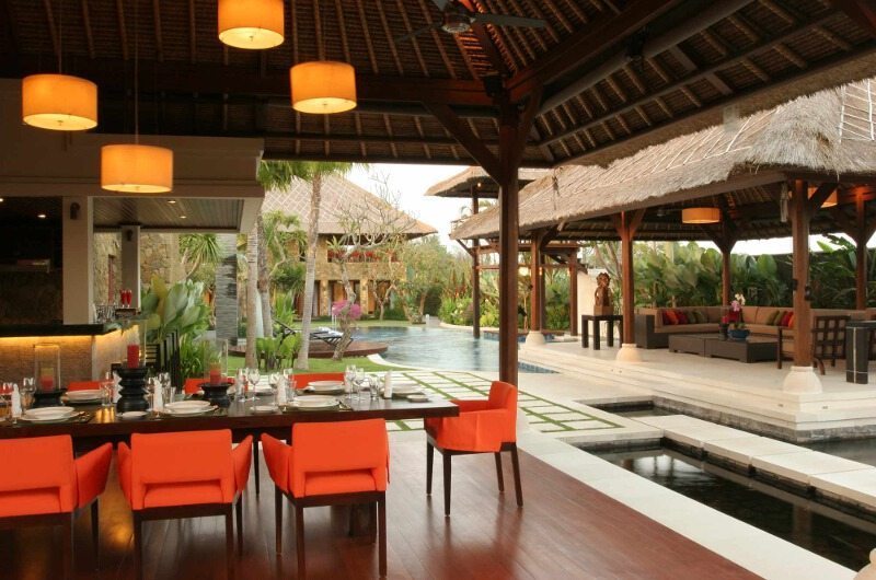 Villa Asta Dining Area with Pool View, Batubelig | 5 Bedroom Villas Bali