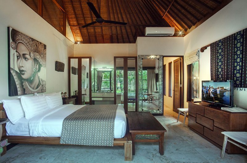 Villa Avalon Bali Bedroom with TV, Canggu | 5 Bedroom Villas Bali