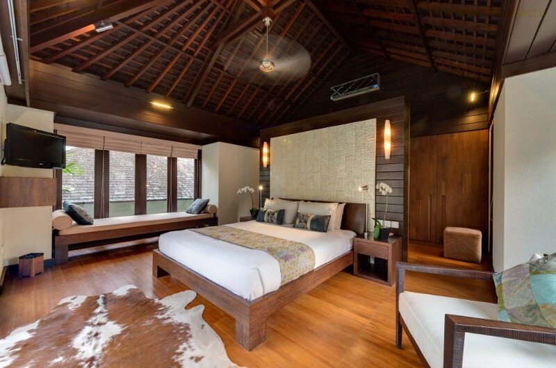 Villa Mata Air Bedroom with Wooden Floor, Canggu | 5 Bedroom Villas Bali