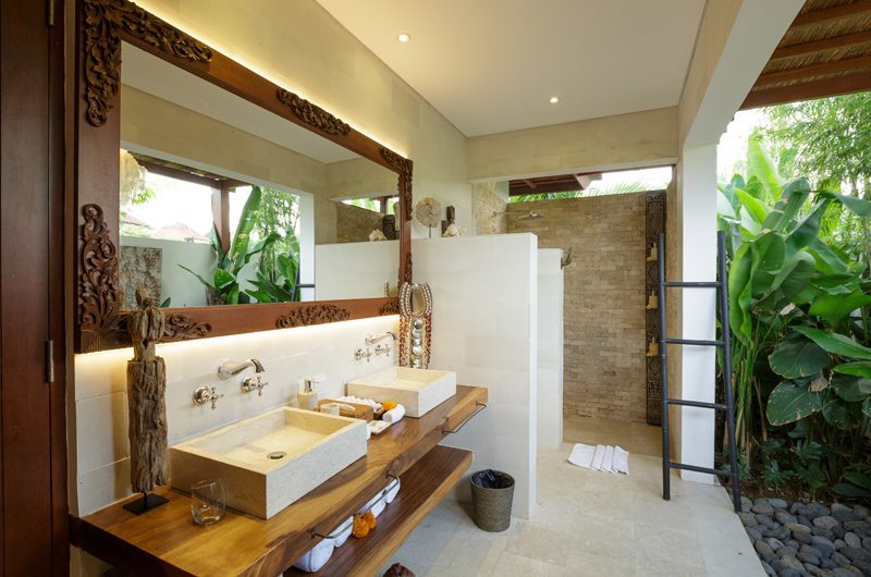 Villa Naty Bathroom with Shower, Umalas | 5 Bedroom Villas Bali