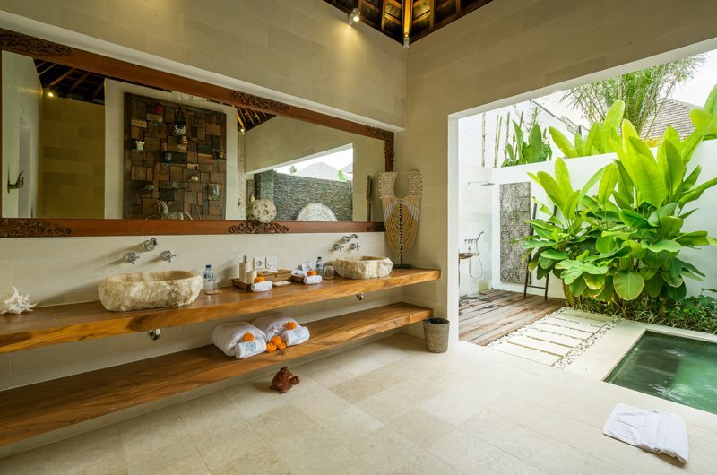 Villa Naty His and Hers Bathroom, Umalas | 5 Bedroom Villas Bali