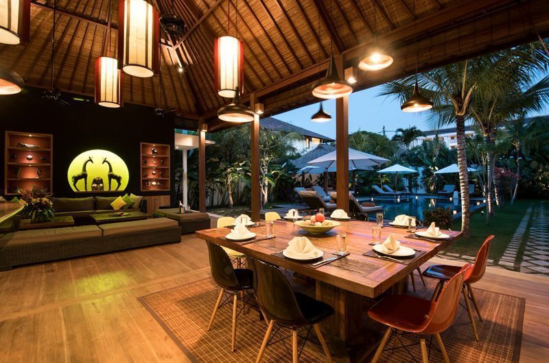 Villa Tangram Dining Area with Pool View, Seminyak | 5 Bedroom Villas Bali